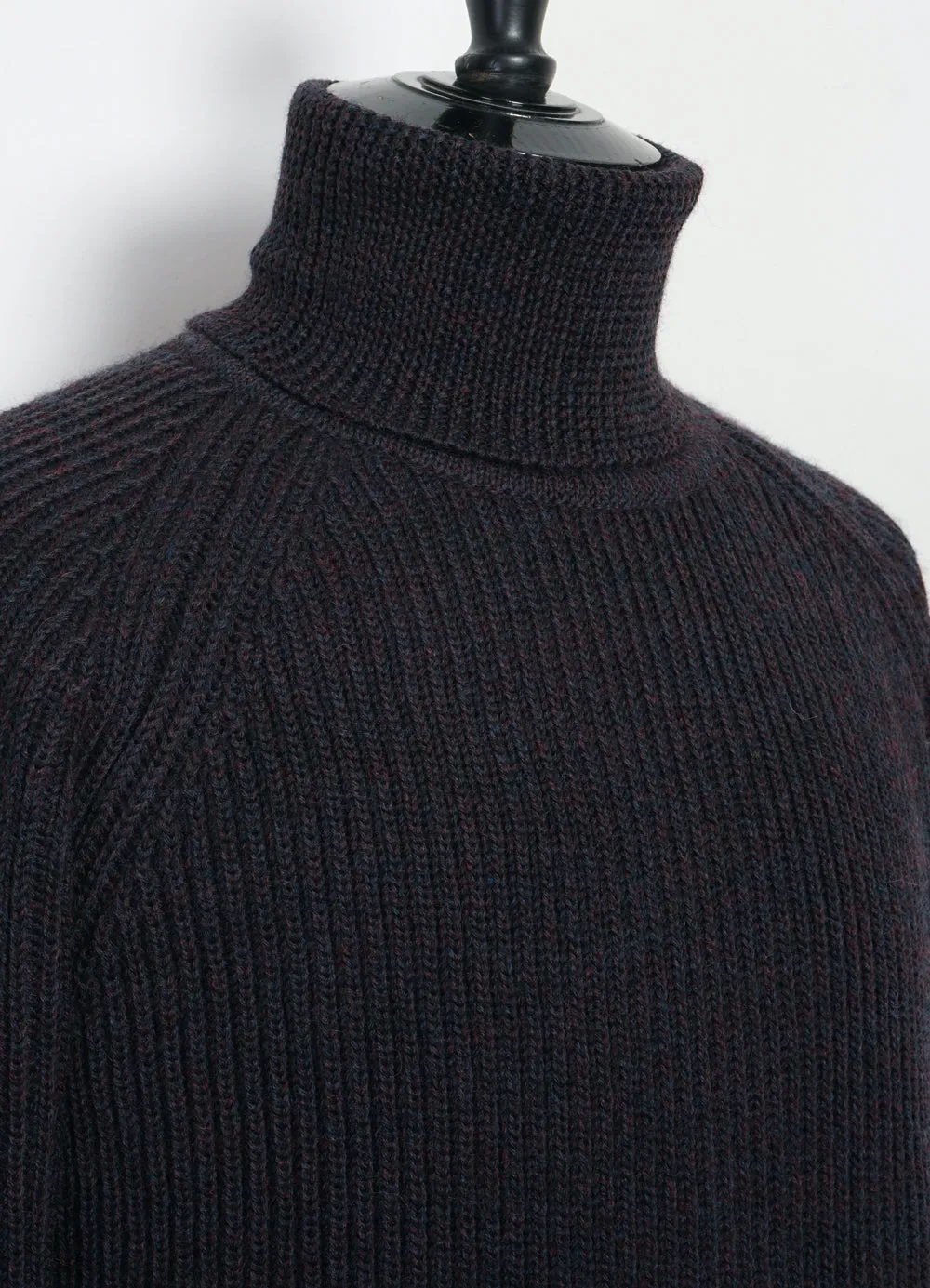 PELLE | Heavy Knit Turtleneck | Night