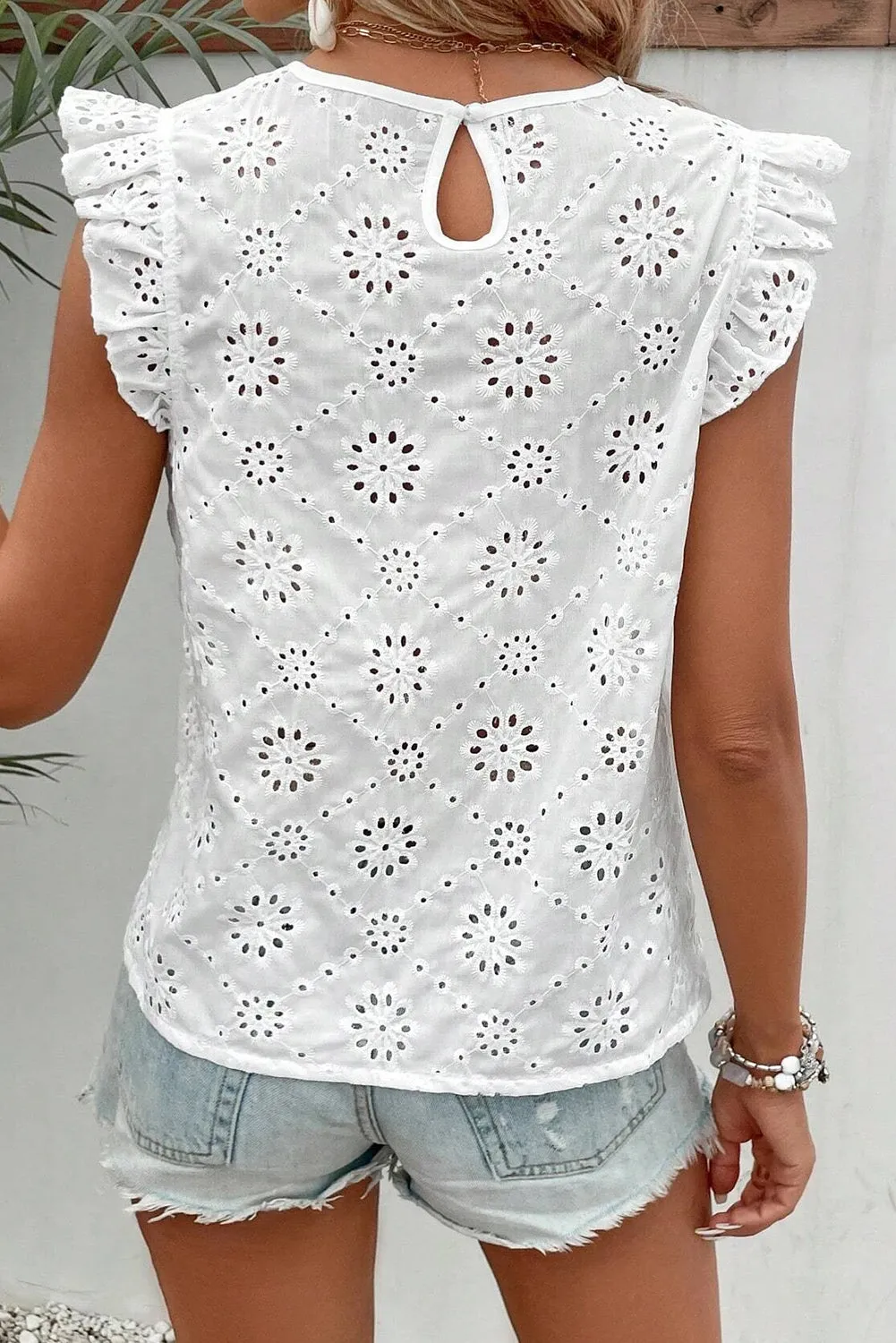 TEEK - White Eyelet Round Neck Cap Sleeve Blouse